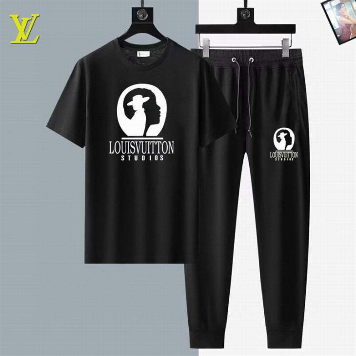 Picture of LV Shirt Pant Suits _SKULVM-5XL12yr33123530